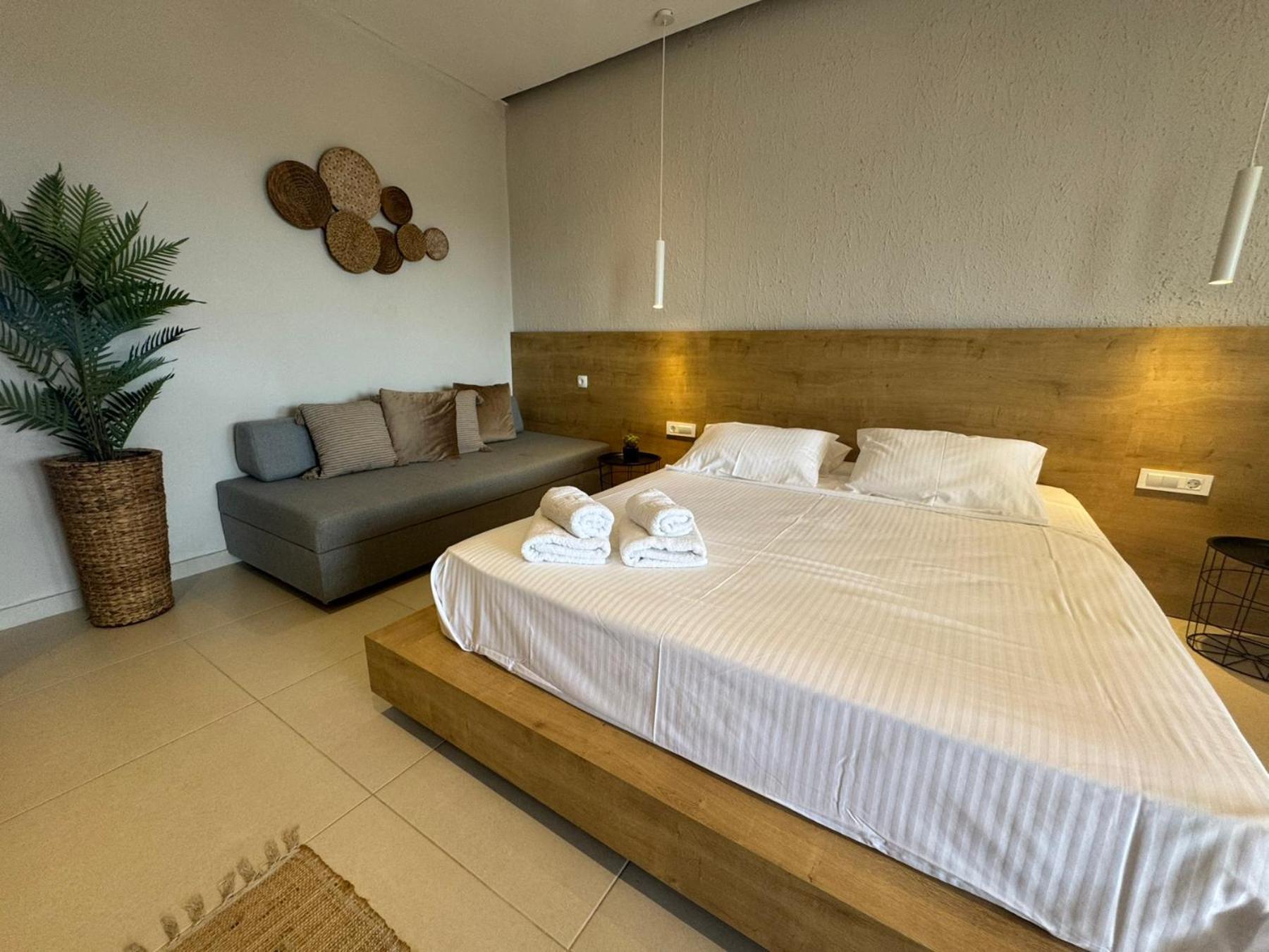 Eleftherias Suites - Near Beach Apartments Marathi (Crete) Exterior foto